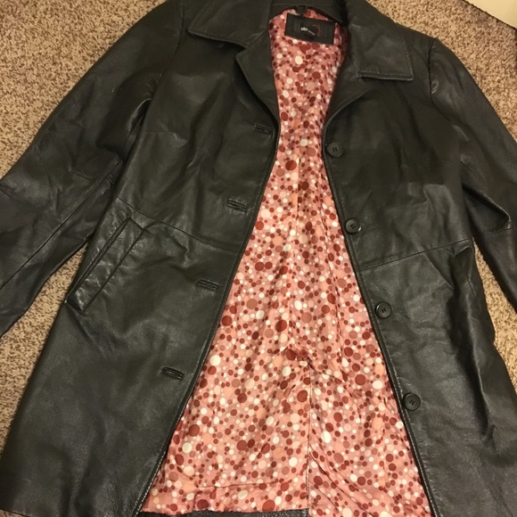 leather jacket - Picture 3 of 7
